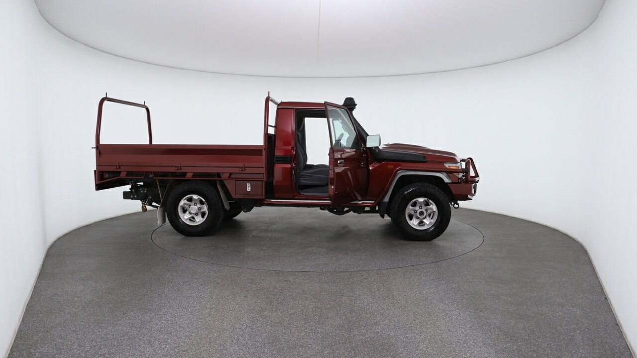 Toyota Landcruiser image 4