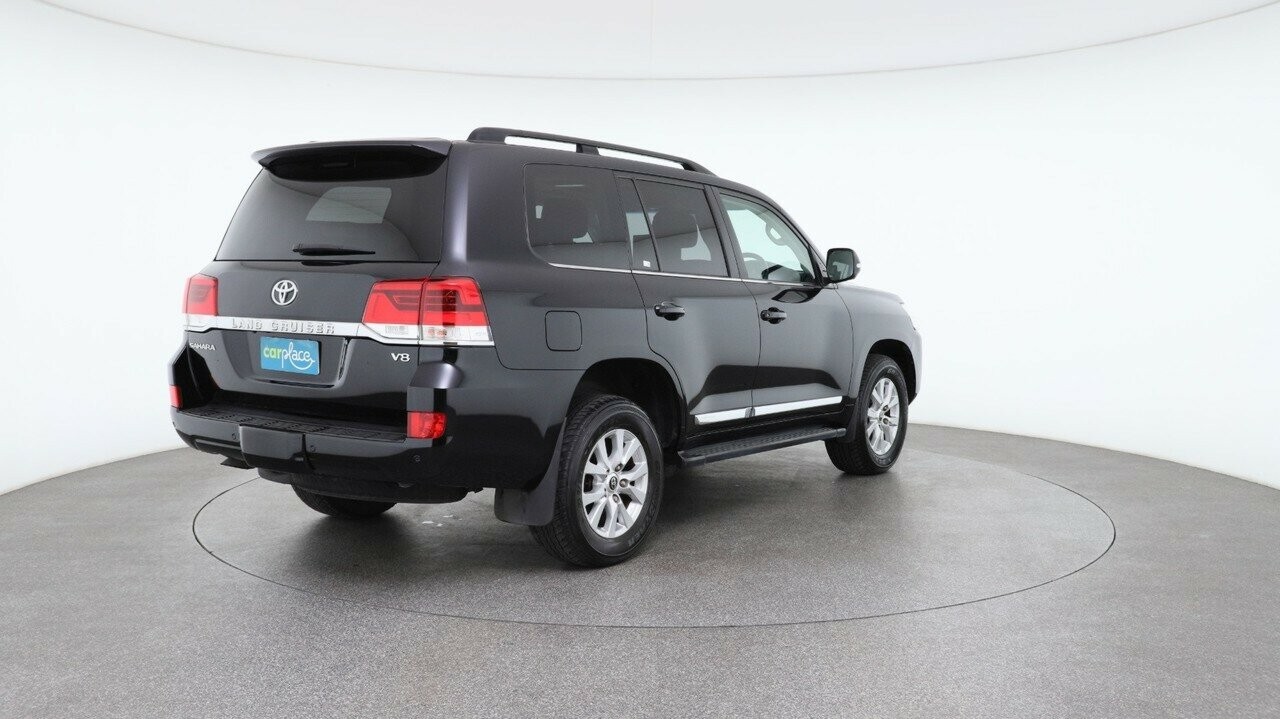 Toyota Landcruiser image 4