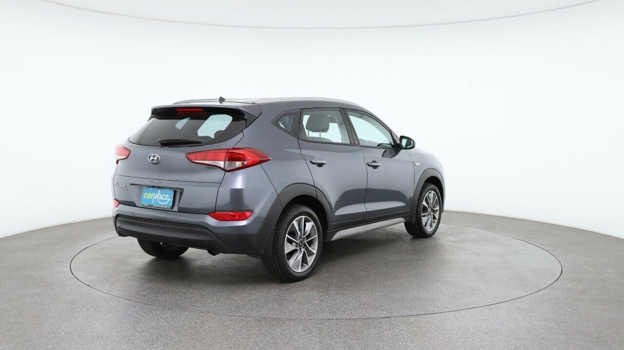 Hyundai Tucson image 4