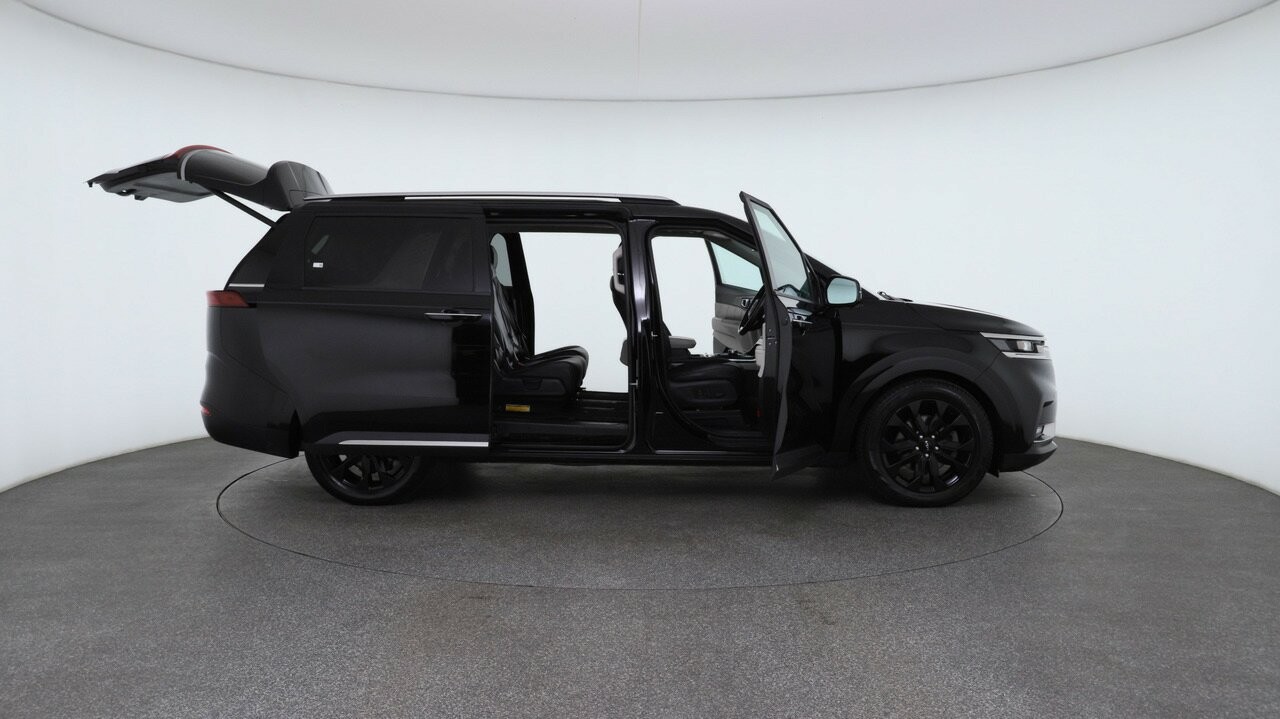 Kia Carnival image 4