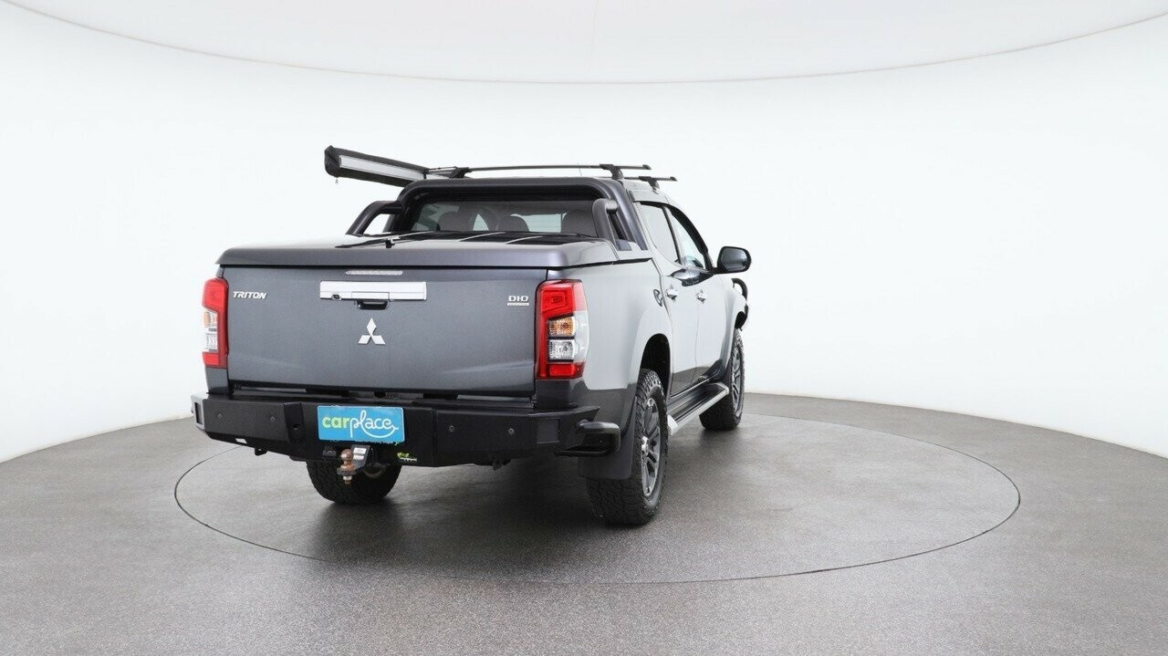 Mitsubishi Triton image 3
