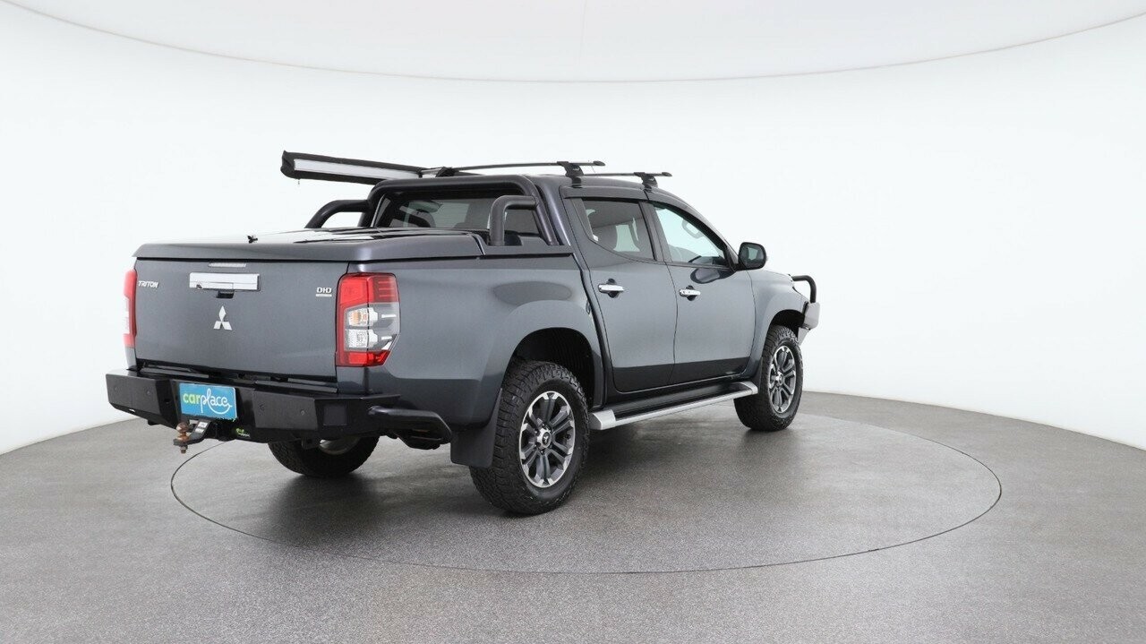 Mitsubishi Triton image 4