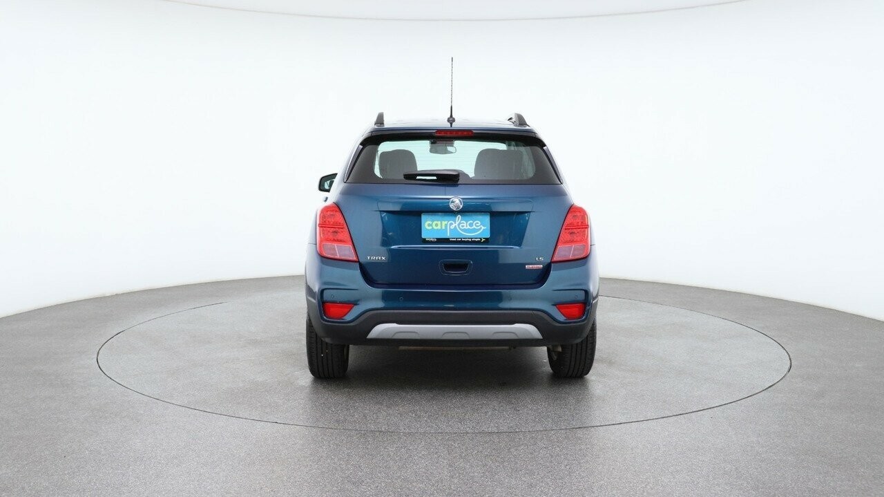 Holden Trax image 2