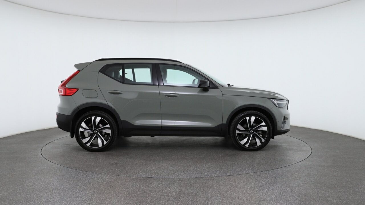 Volvo Xc40 image 3