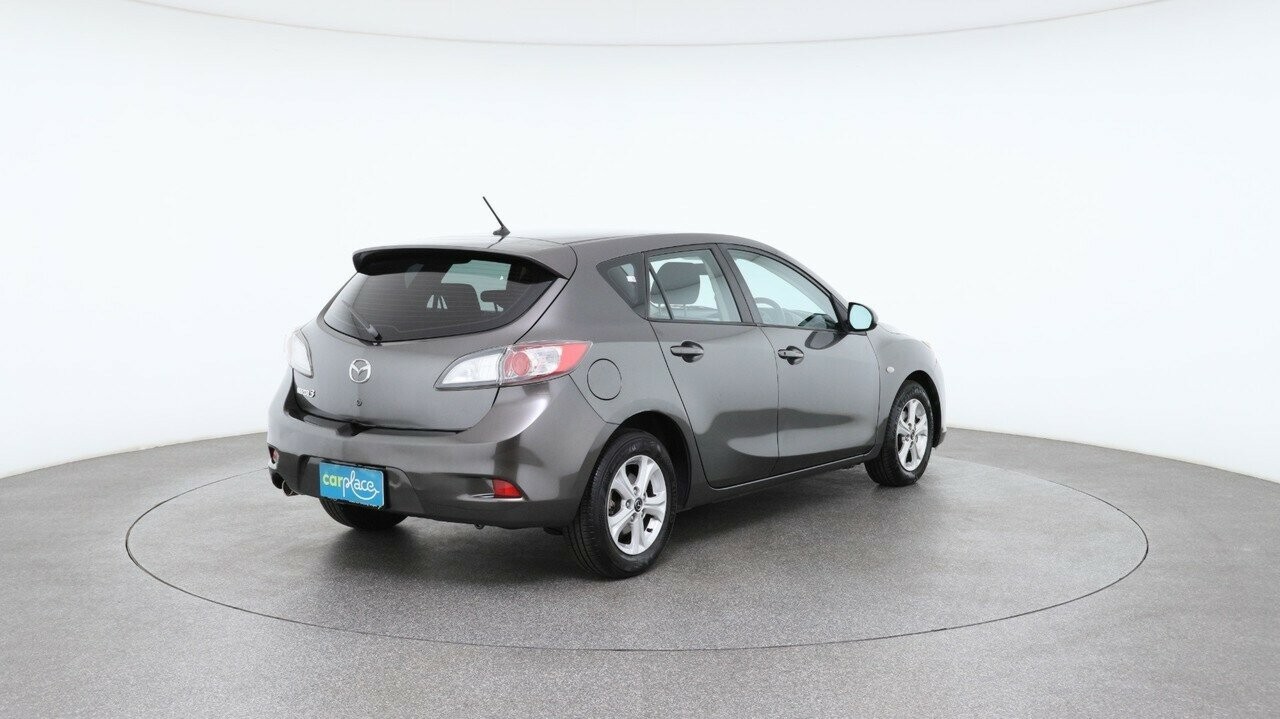 Mazda 3 image 4
