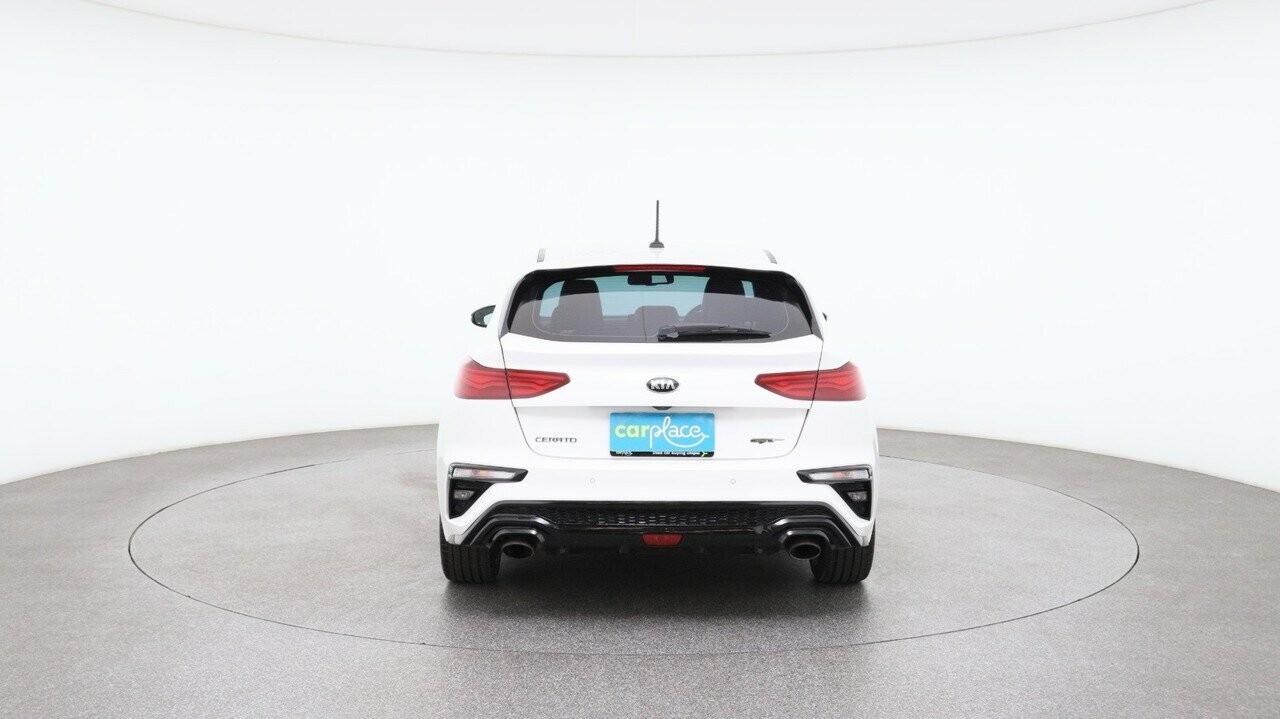 Kia Cerato image 2