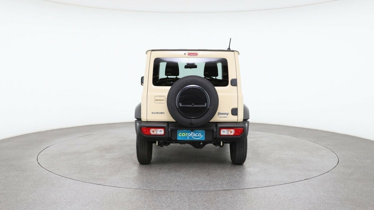 Suzuki Jimny image 2