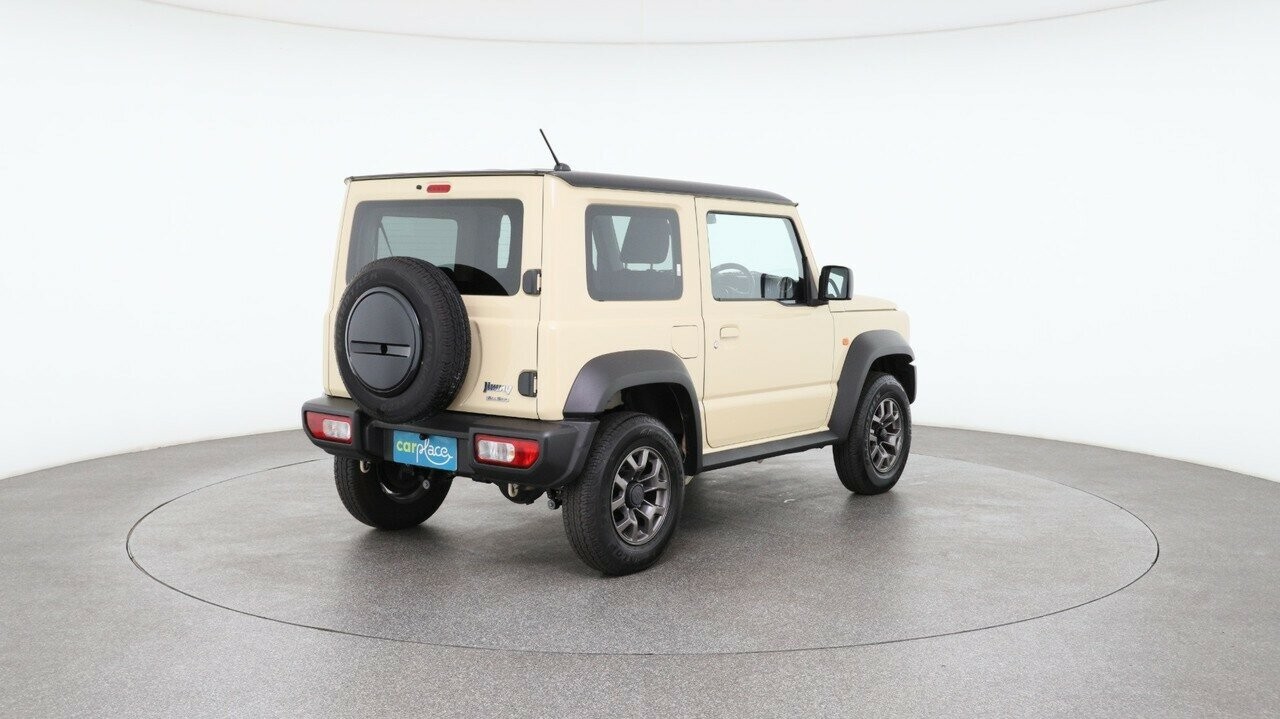 Suzuki Jimny image 4