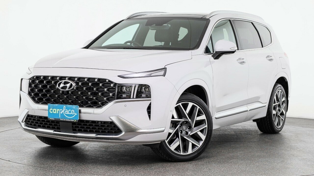Hyundai Santa Fe image 1