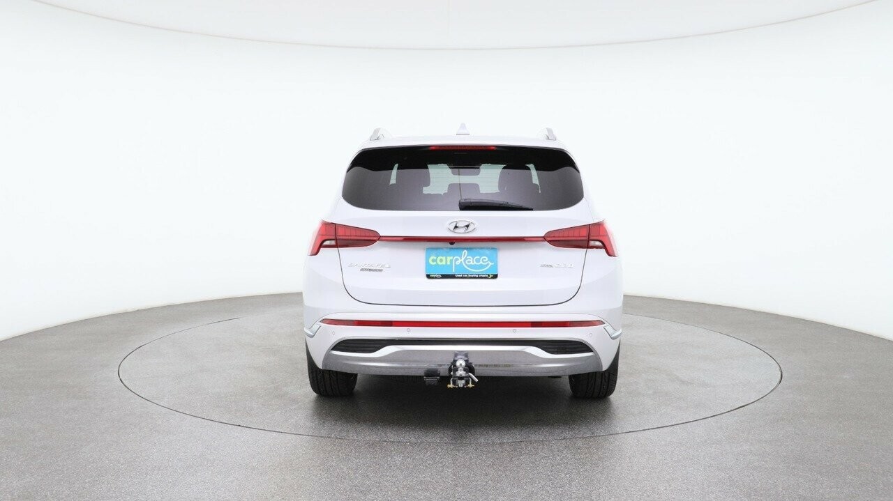 Hyundai Santa Fe image 2