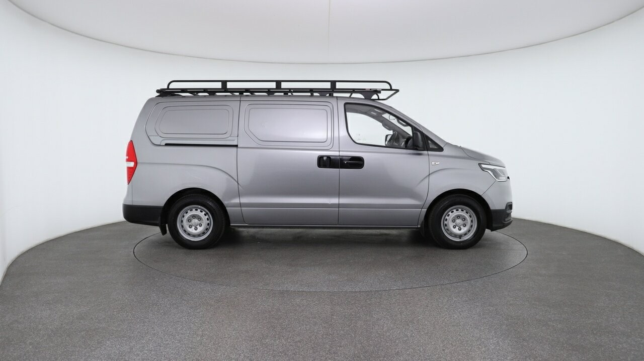 Hyundai Iload image 3