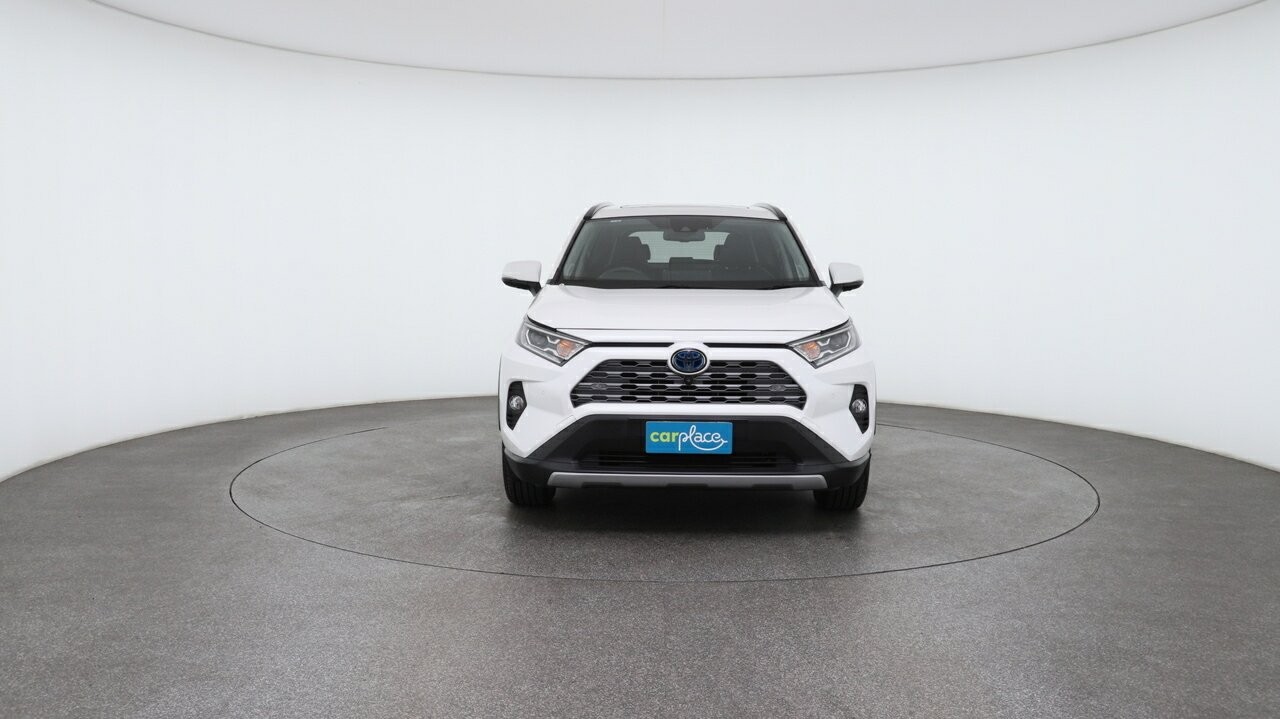 Toyota Rav4 image 2
