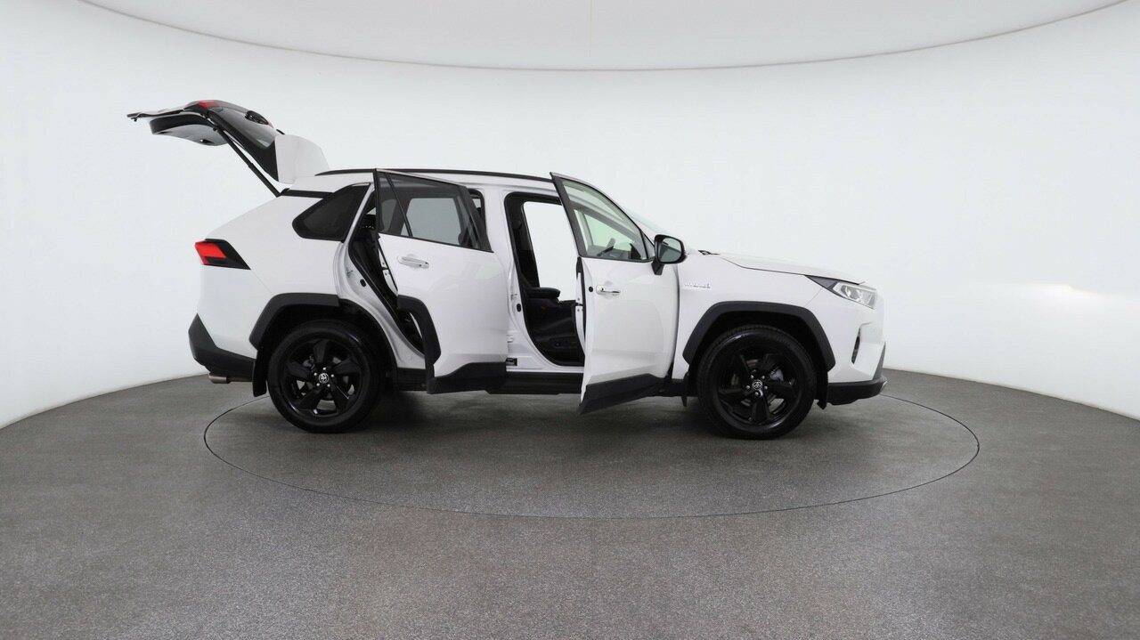 Toyota Rav4 image 4