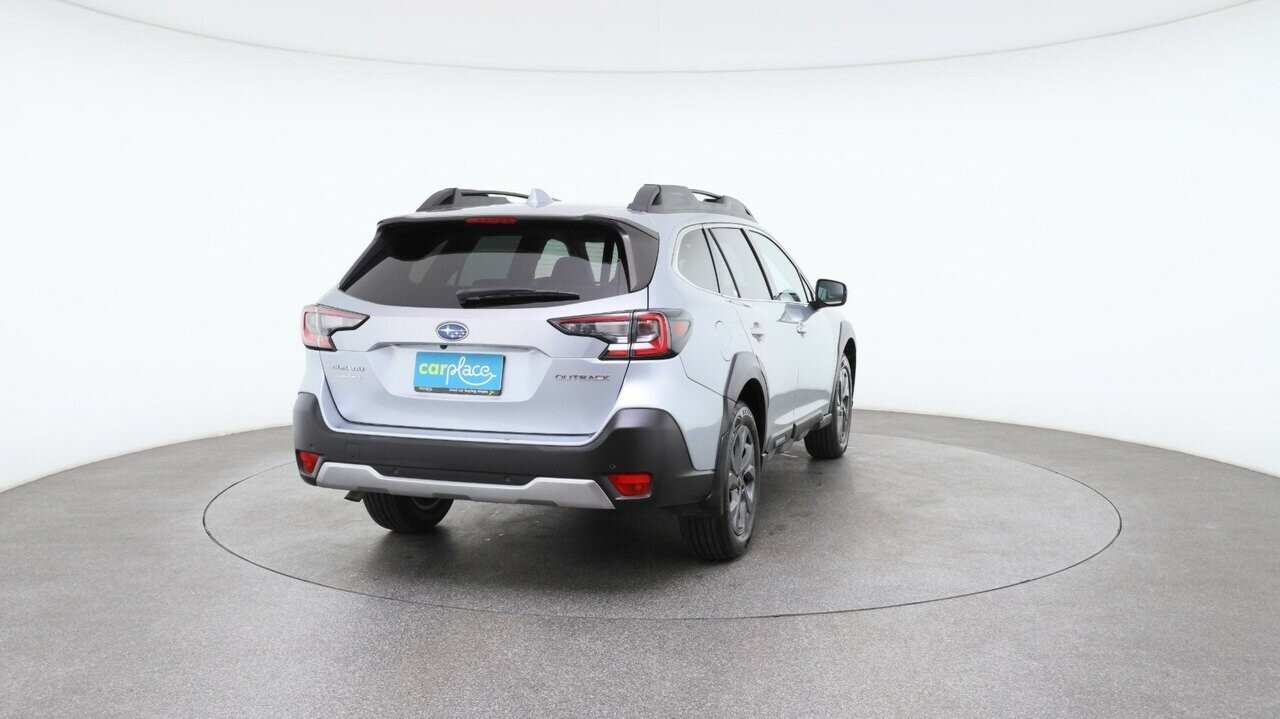 Subaru Outback image 3