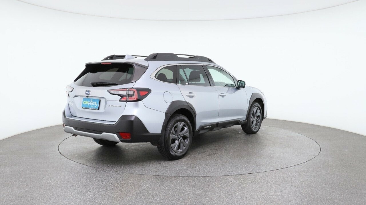 Subaru Outback image 4