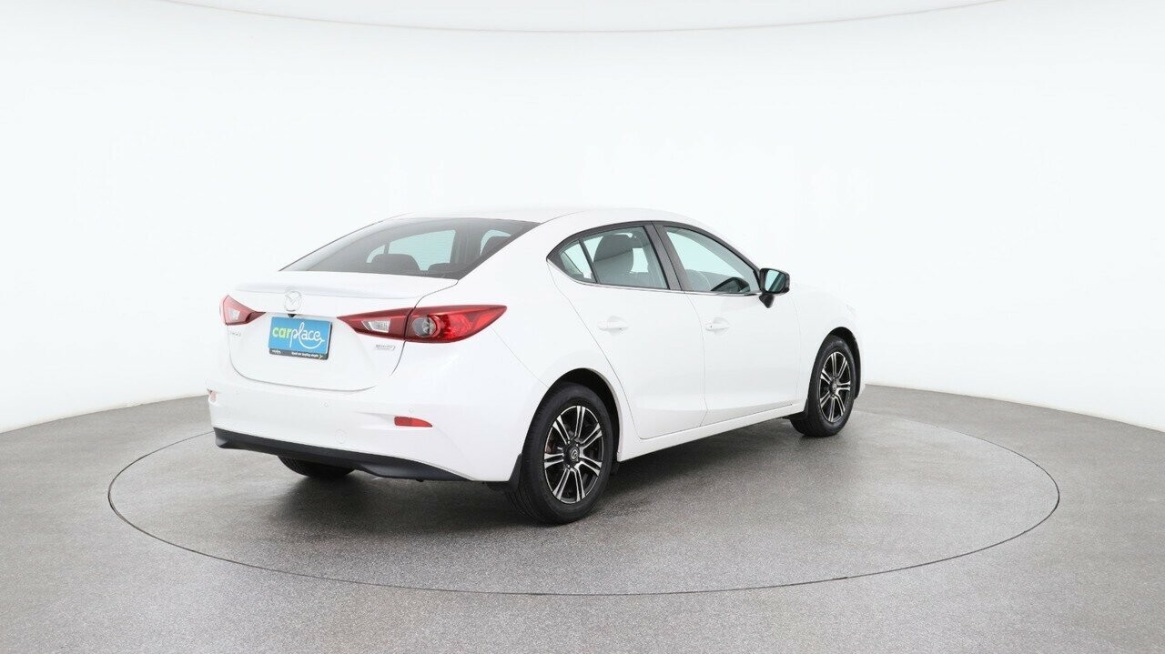 Mazda 3 image 4