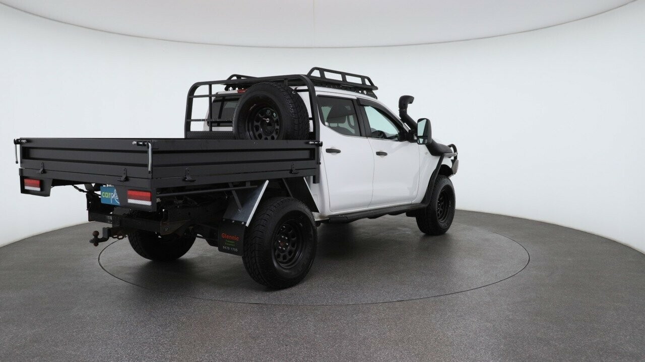 Nissan Navara image 3