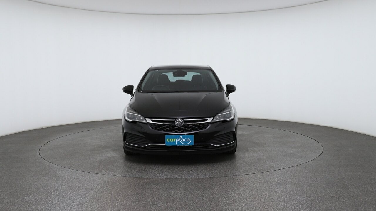 Holden Astra image 2