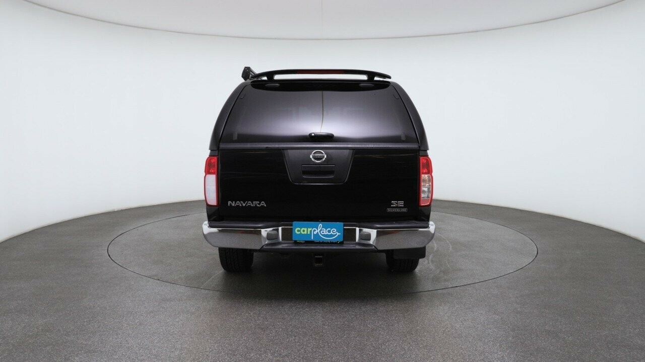 Nissan Navara image 2