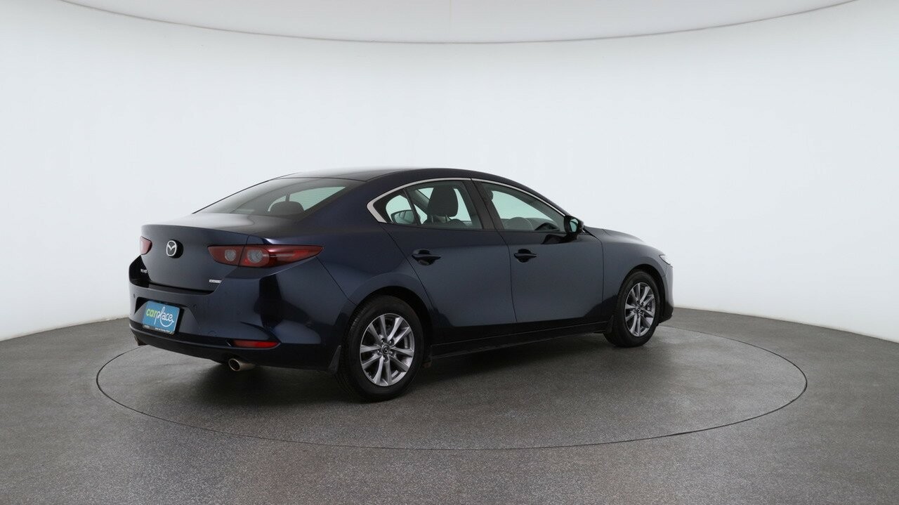 Mazda 3 image 3