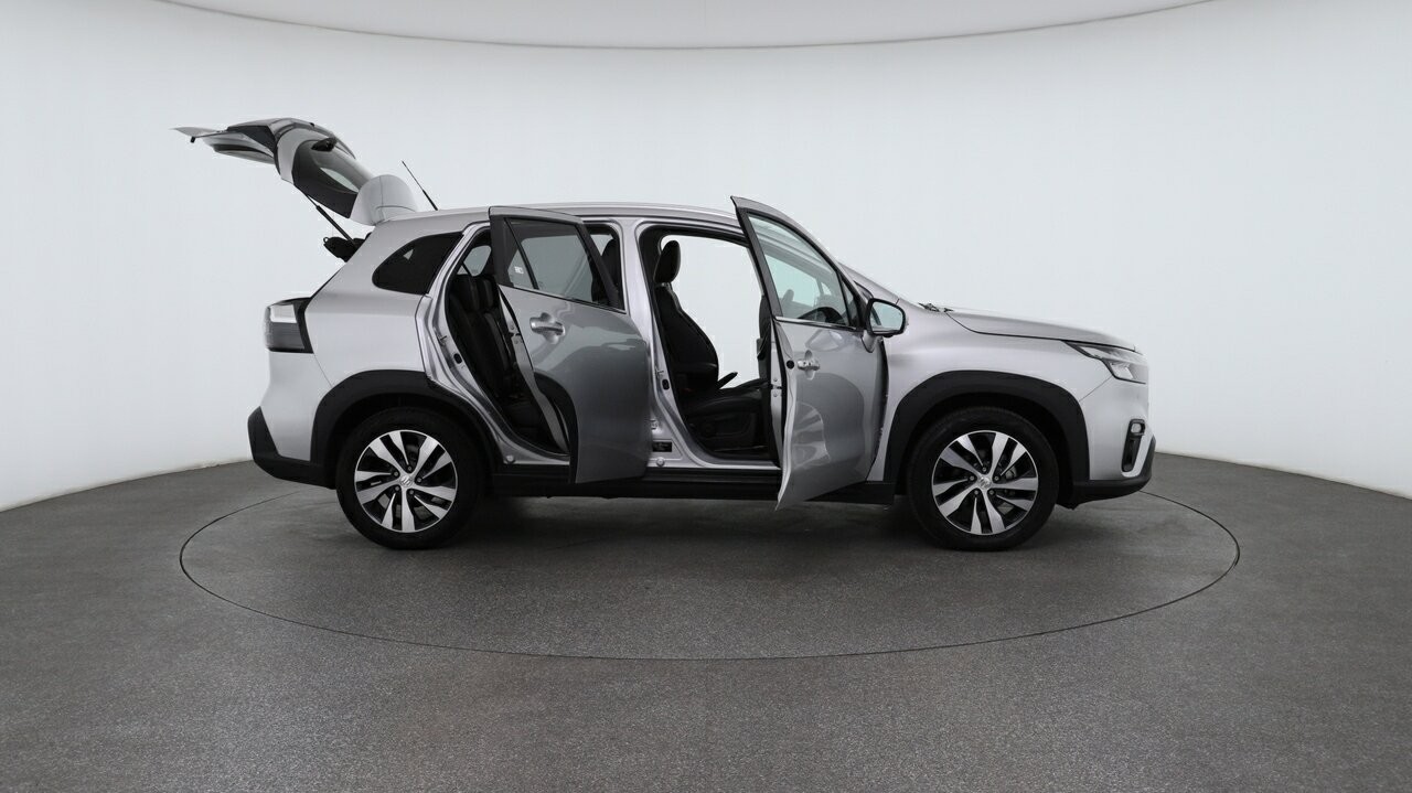 Suzuki S-cross image 4