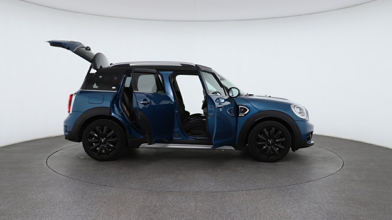 Mini Countryman image 4