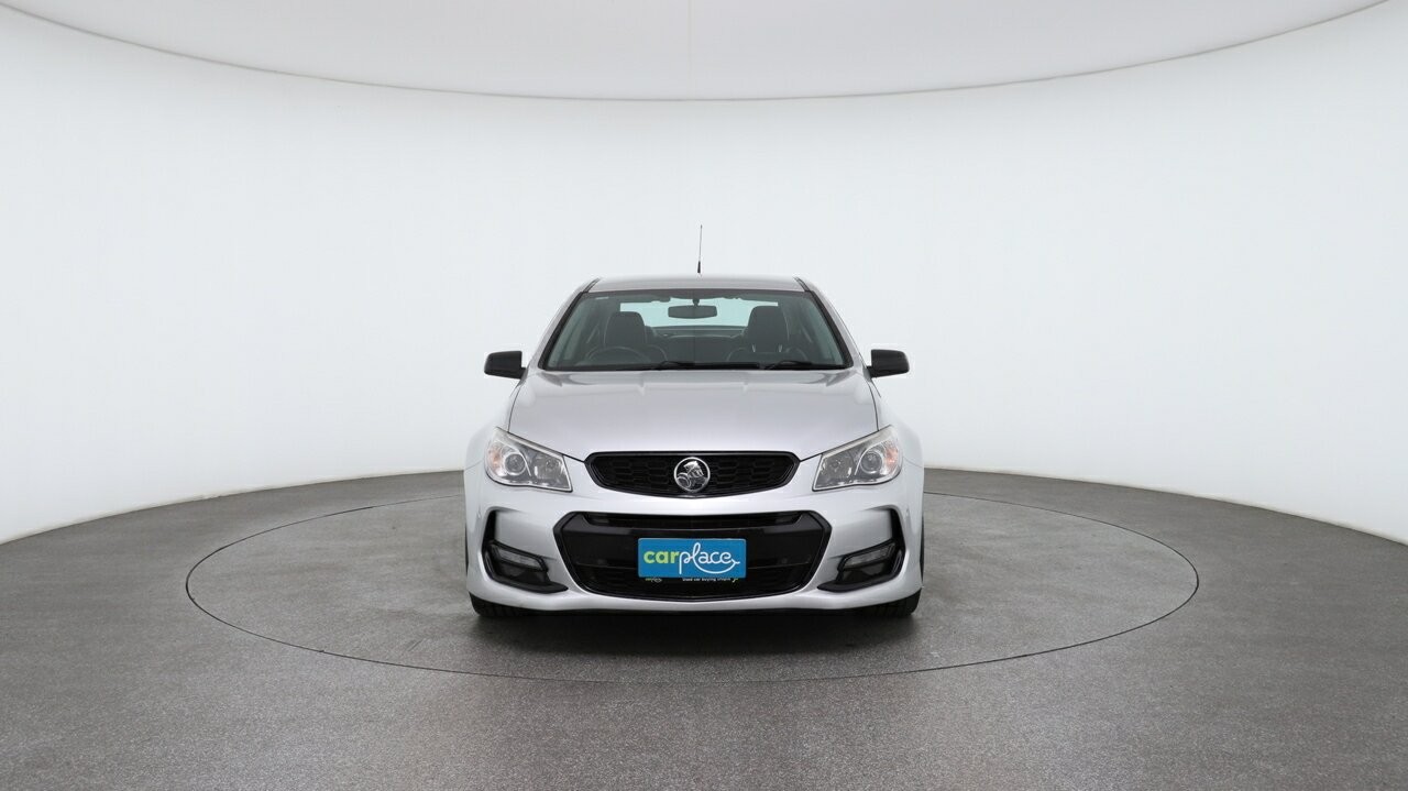 Holden Commodore image 2