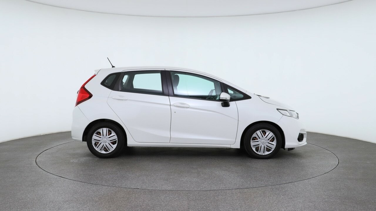 Honda Jazz image 3