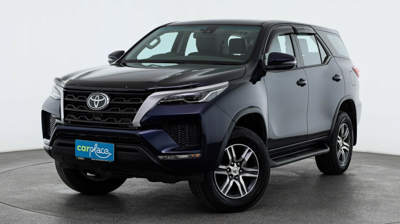 Toyota Fortuner image 1