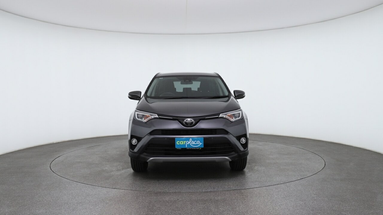 Toyota Rav4 image 2
