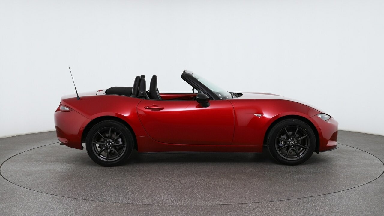 Mazda Mx-5 image 3