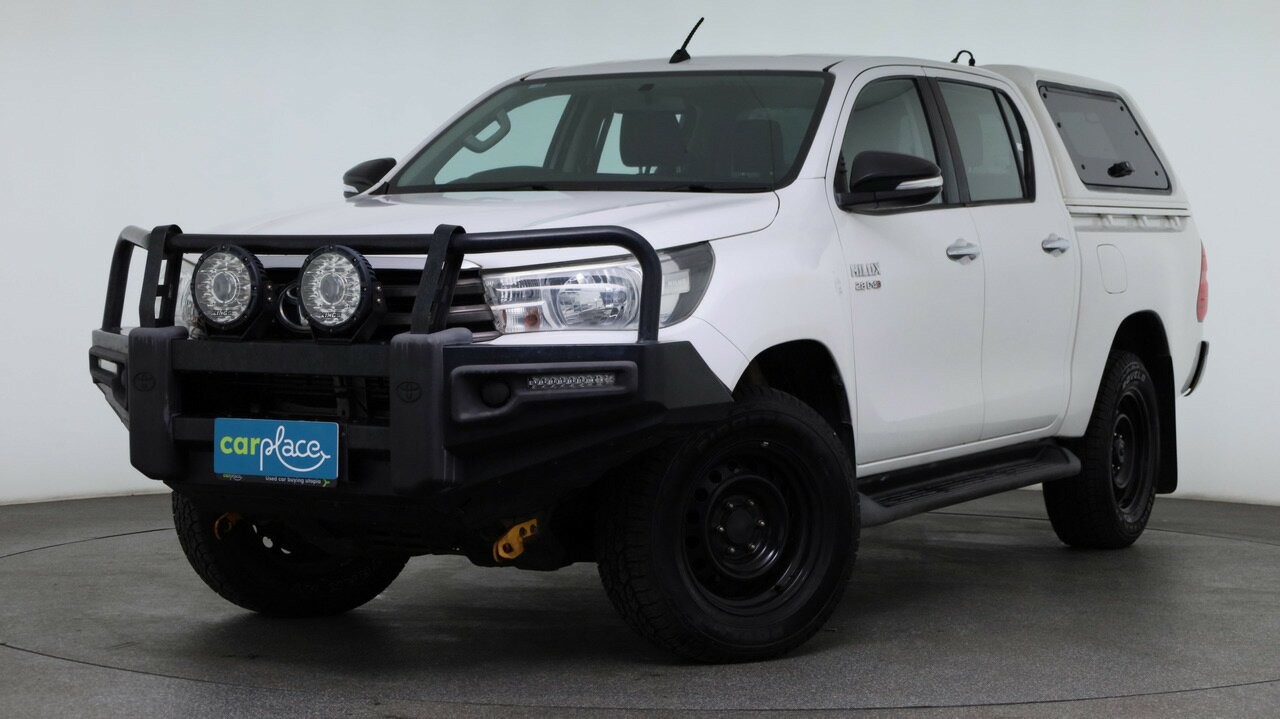 Toyota Hilux image 1