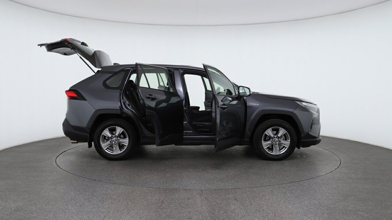Toyota Rav4 image 4
