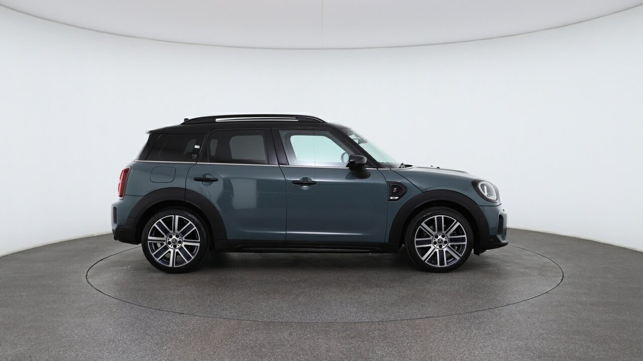 Mini Countryman image 3