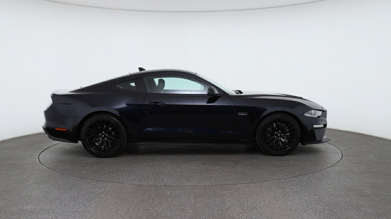 Ford Mustang image 3