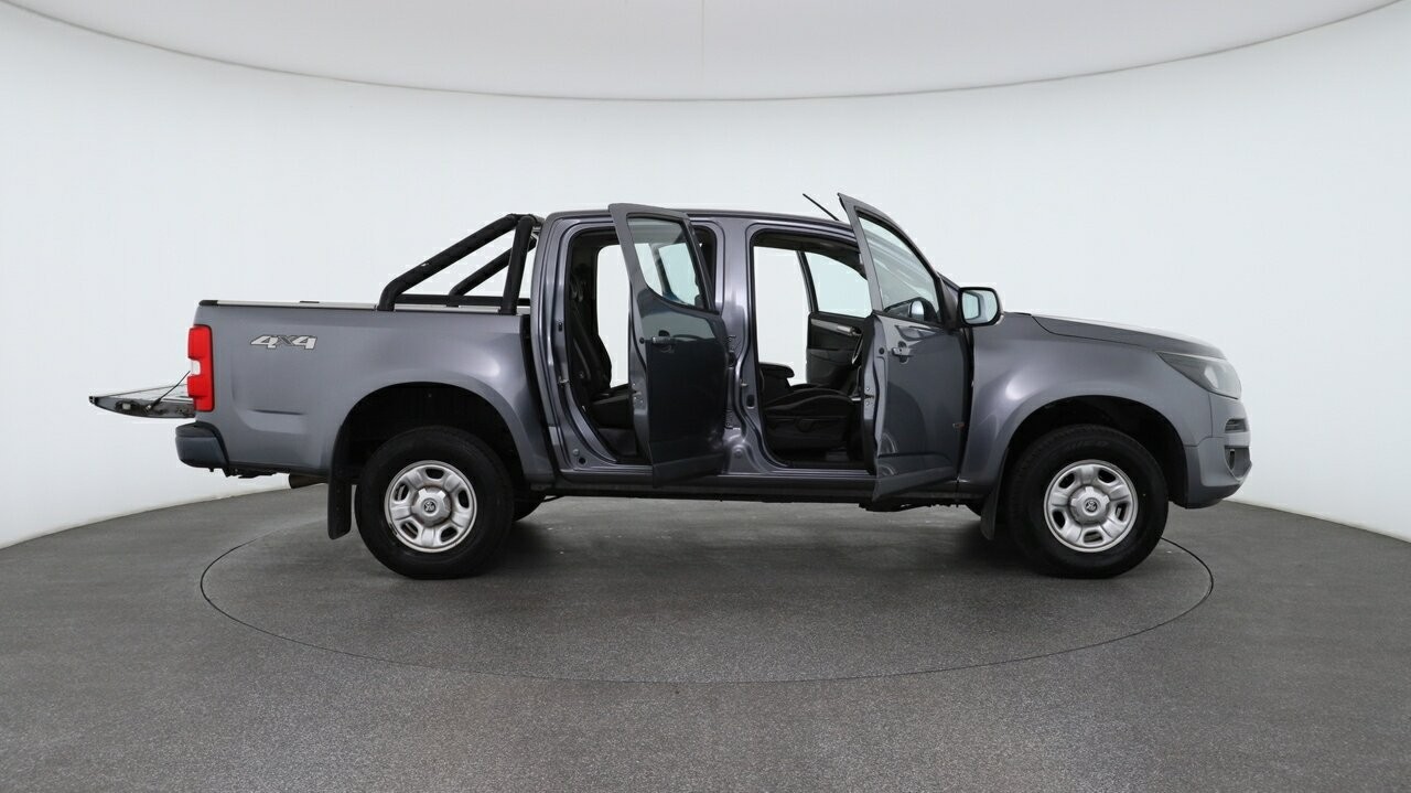Holden Colorado image 4