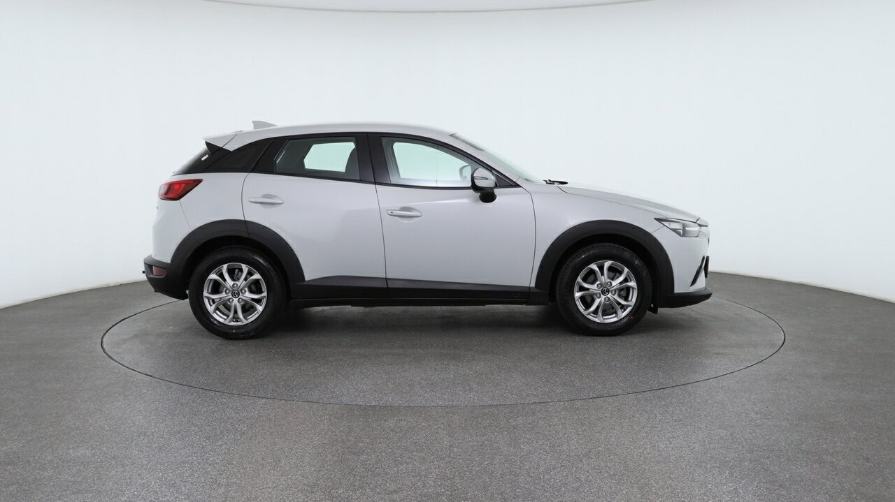 Mazda Cx-3 image 3