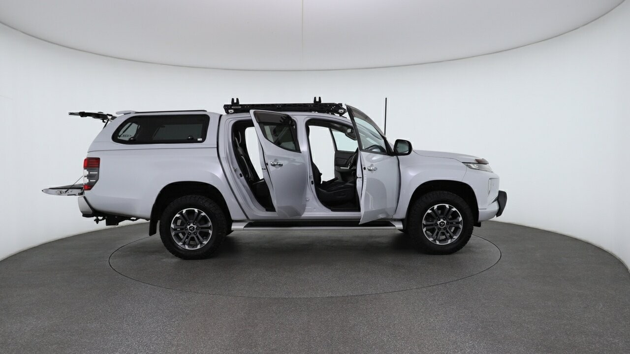 Mitsubishi Triton image 4