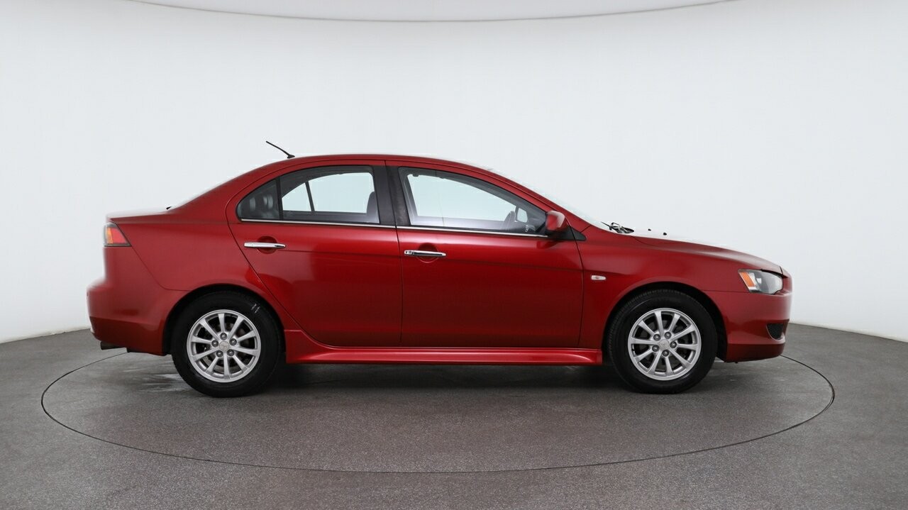 Mitsubishi Lancer image 3