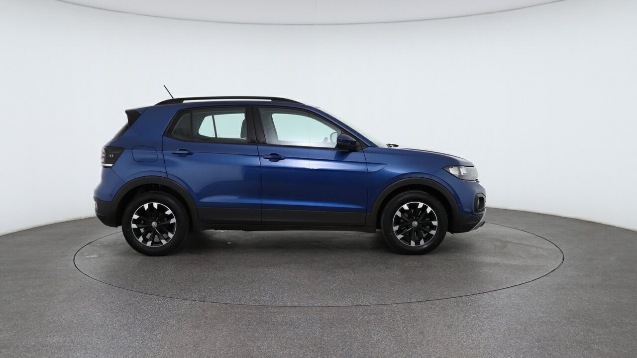 Volkswagen T-cross image 3