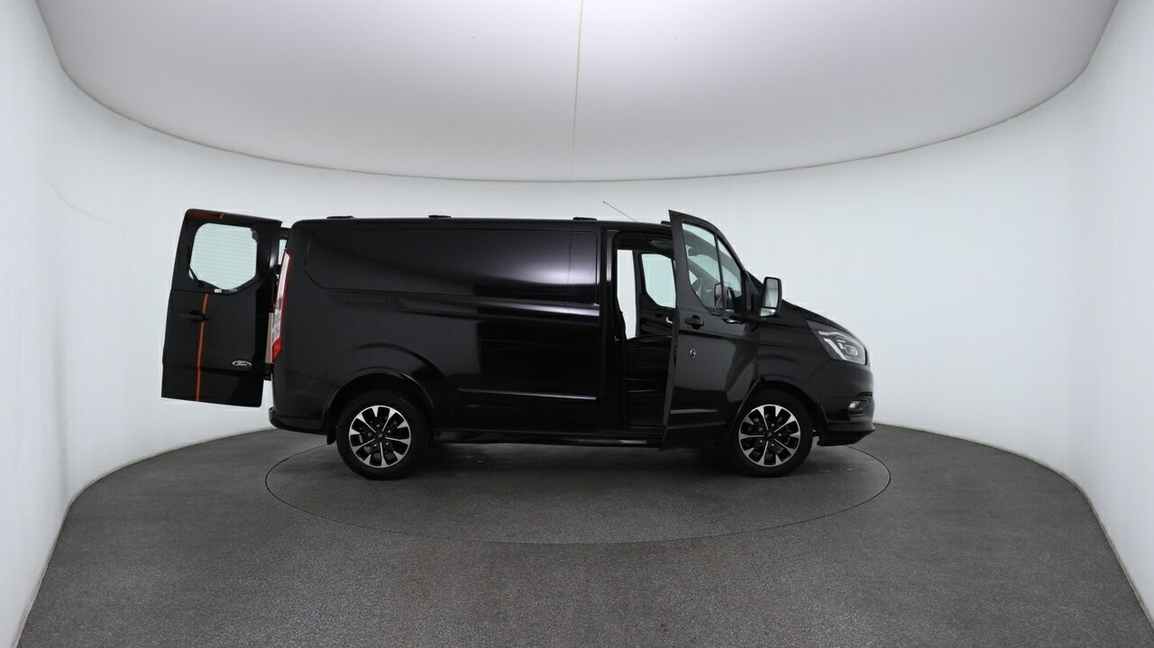 Ford Transit Custom image 4