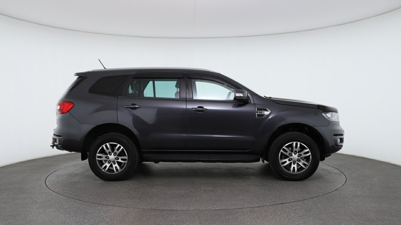 Ford Everest image 3