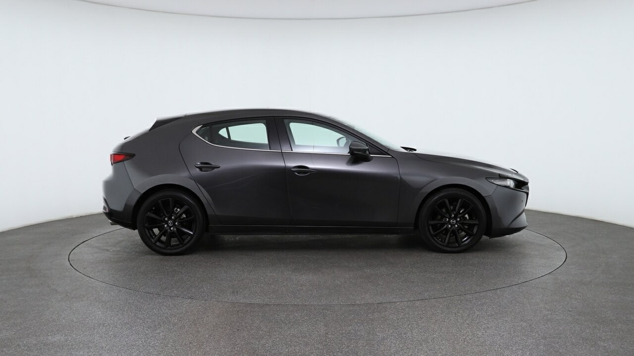 Mazda 3 image 3