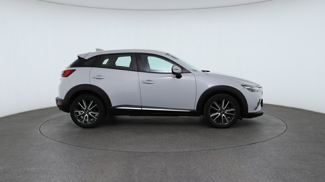 Mazda Cx-3 image 3