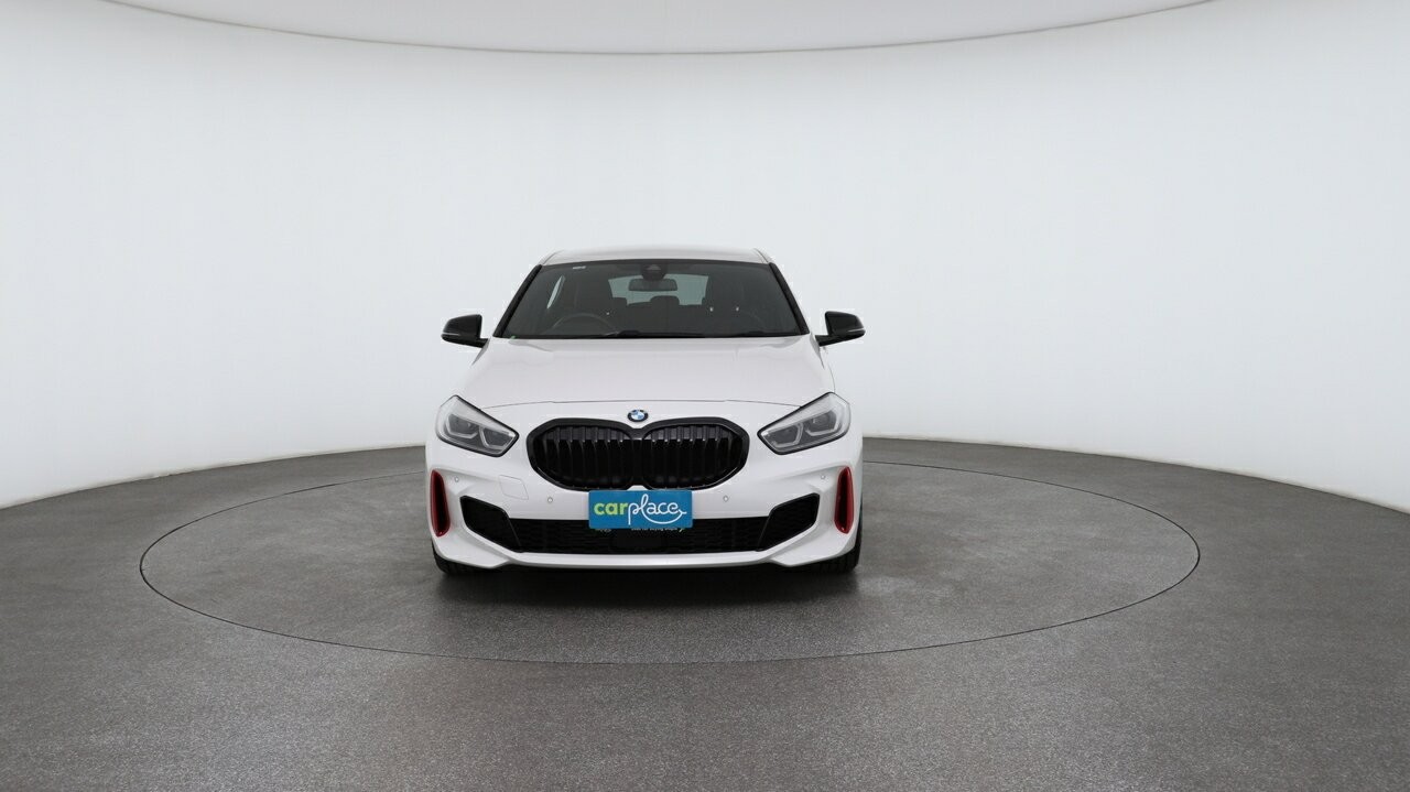 BMW 1 Series image 2