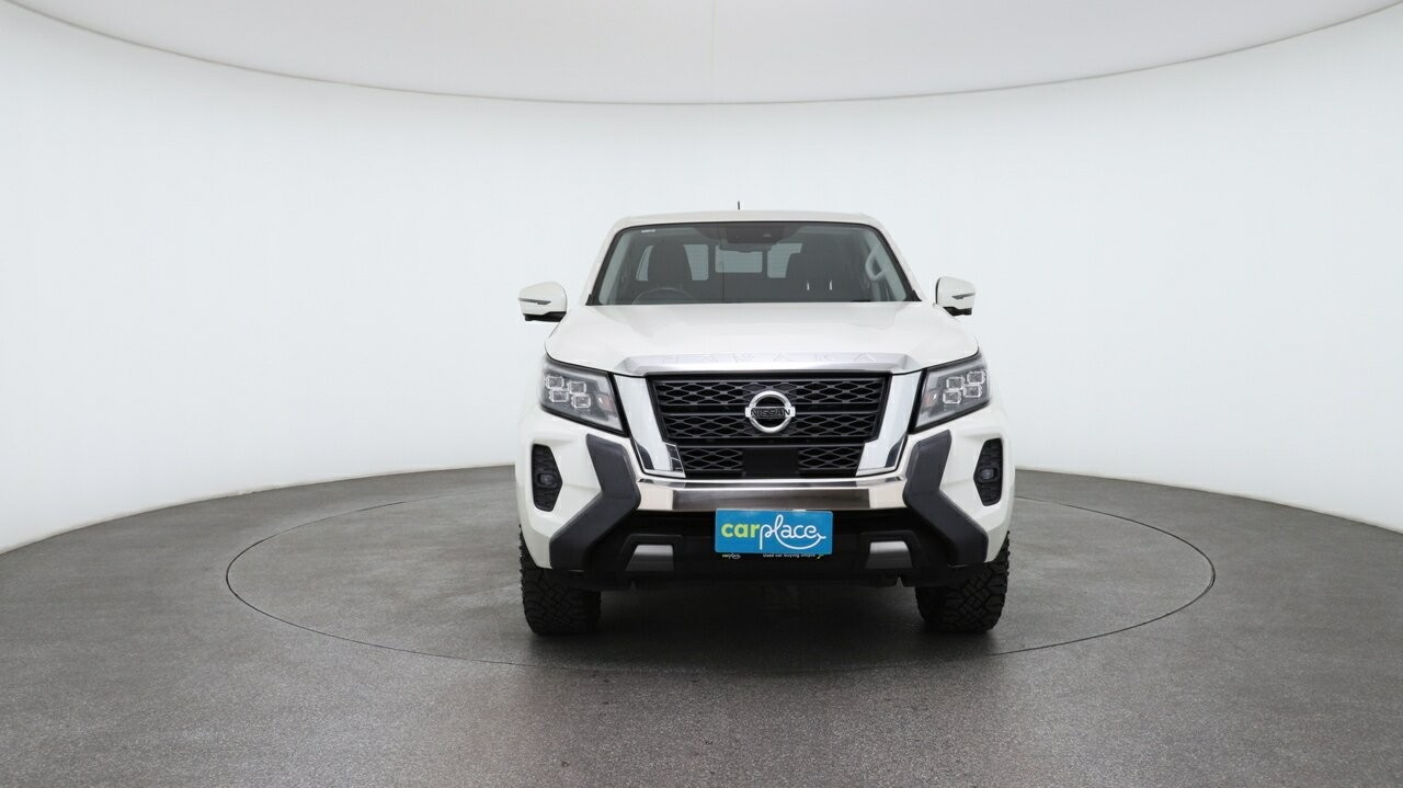 Nissan Navara image 2