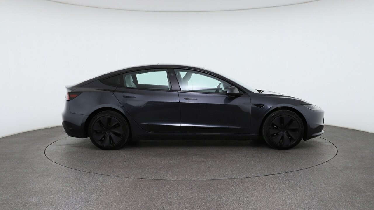 Tesla Model 3 image 3