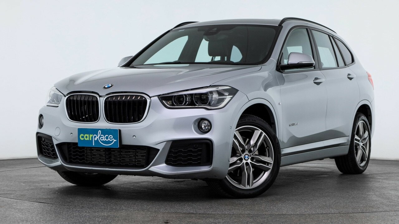 BMW X1 image 1
