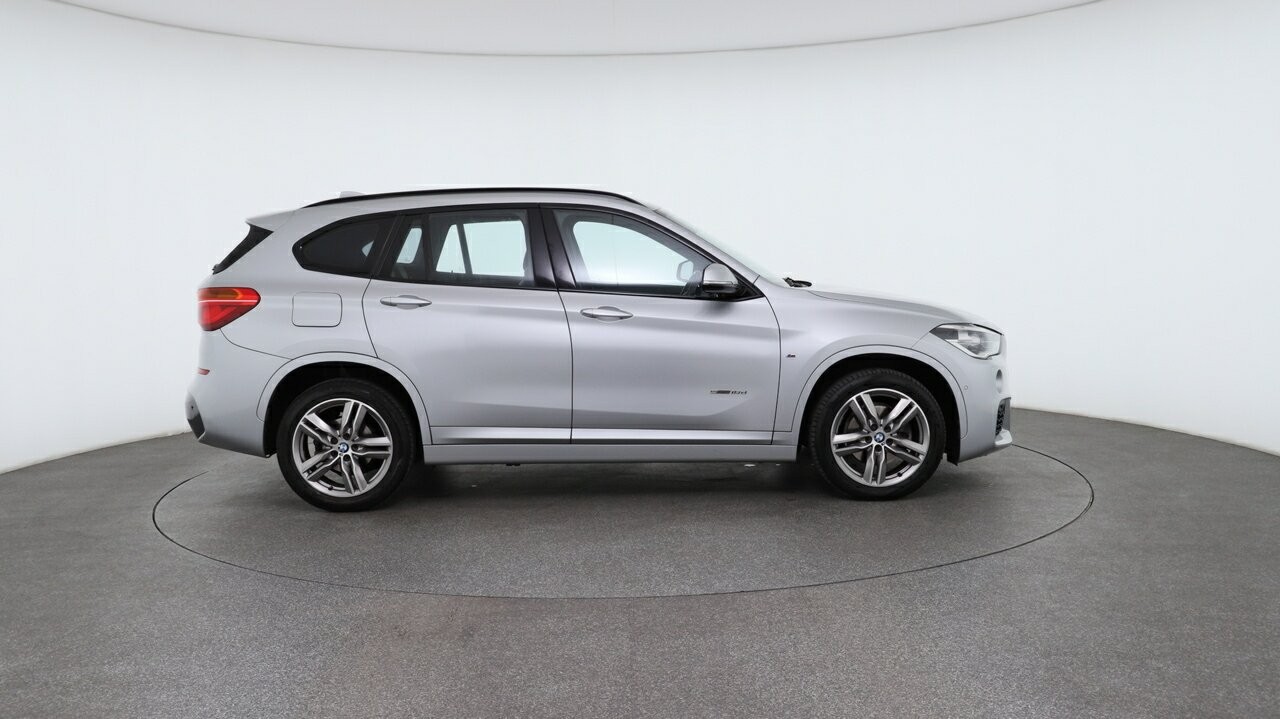 BMW X1 image 3