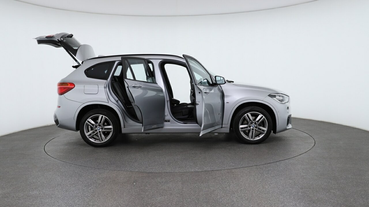 BMW X1 image 4